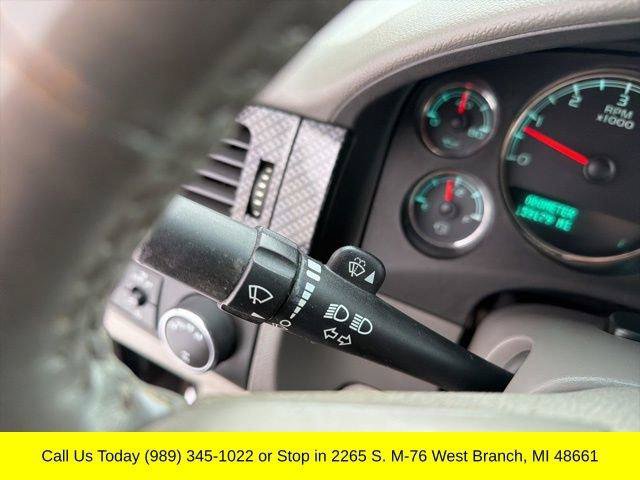 Used 2013 Chevrolet Avalanche LT AWD/4WD image 23