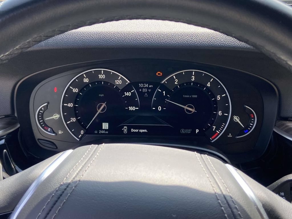 Used 2019 BMW 540i w/ Convenience Package RWD image 37