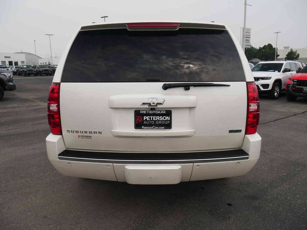 Used 2011 Chevrolet Suburban LTZ AWD/4WD image 20