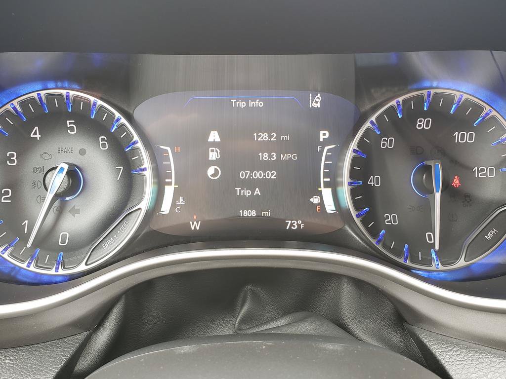 New 2026 Chrysler Pacifica Select AWD/4WD image 24