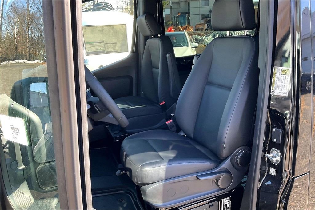 New 2025 Mercedes-Benz Sprinter 3500 image 8