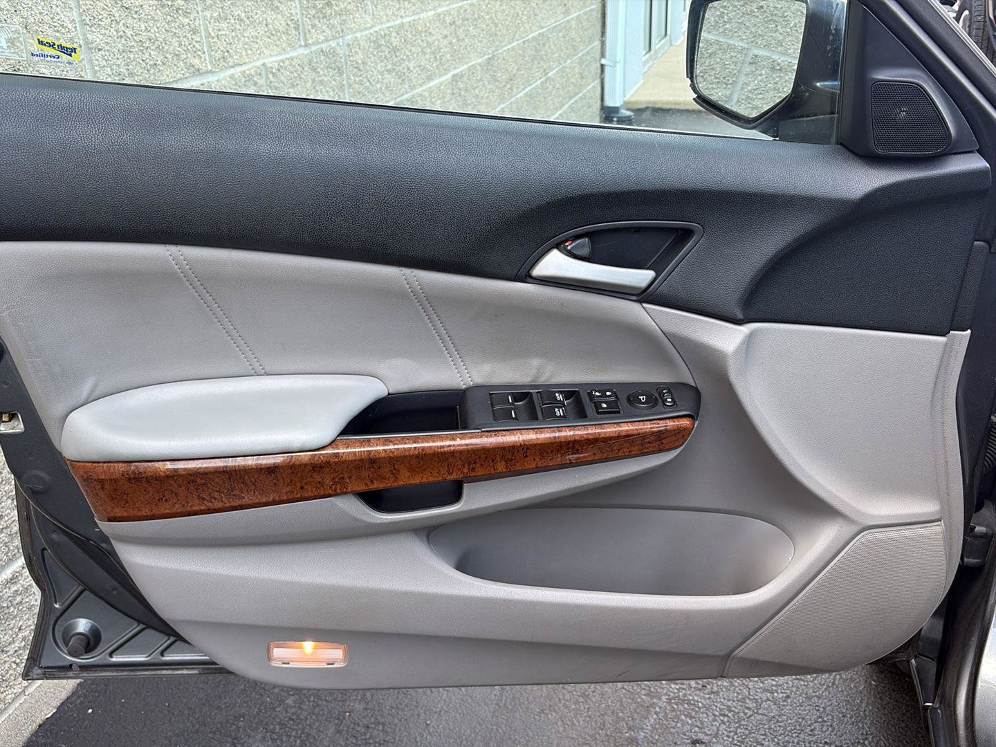Used 2012 Honda Accord EX-L image 4