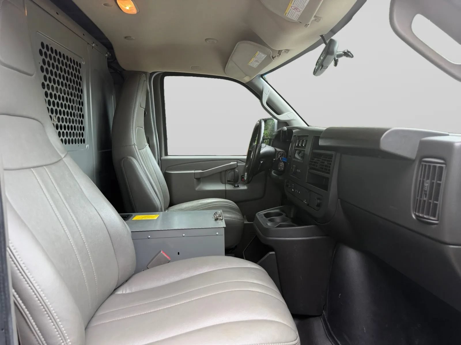 Used 2023 GMC Savana 2500 w/ Driver Convenience Package RWD image 35