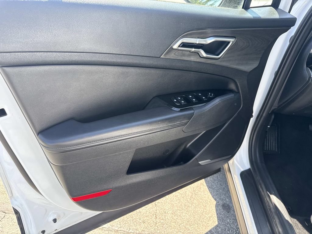 Used 2024 Kia Sportage X-Line w/ X-Line Premium Package AWD/4WD image 18
