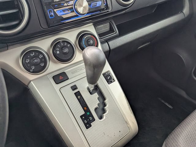 Used 2009 Scion xB FWD image 22