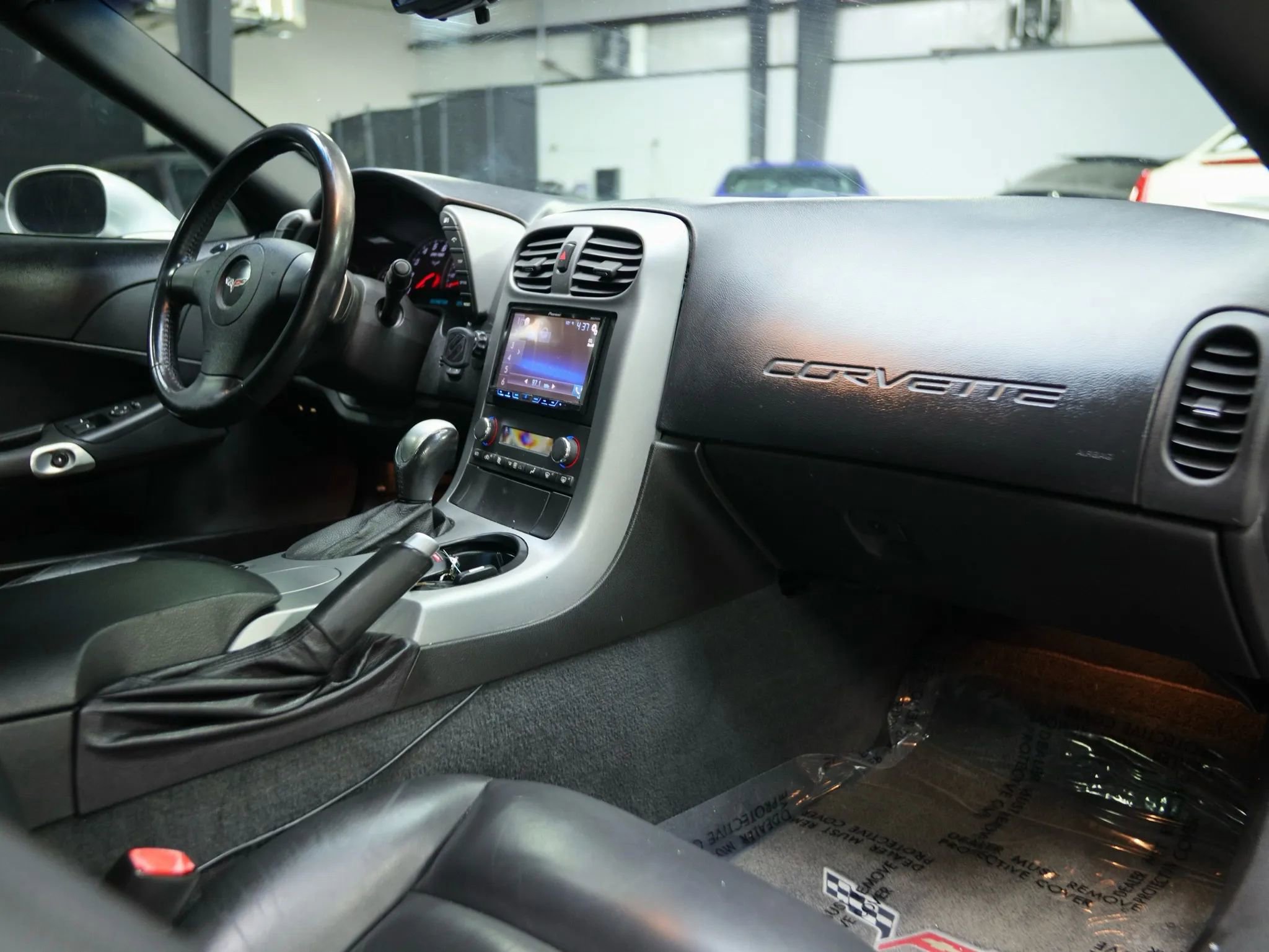 Used 2006 Chevrolet Corvette Coupe image 32