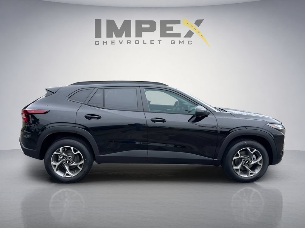 New 2026 Chevrolet Trax LT FWD image 6
