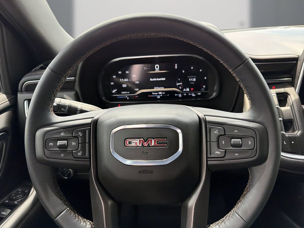Used 2024 GMC Yukon AT4 w/ Technology Package AWD/4WD image 21