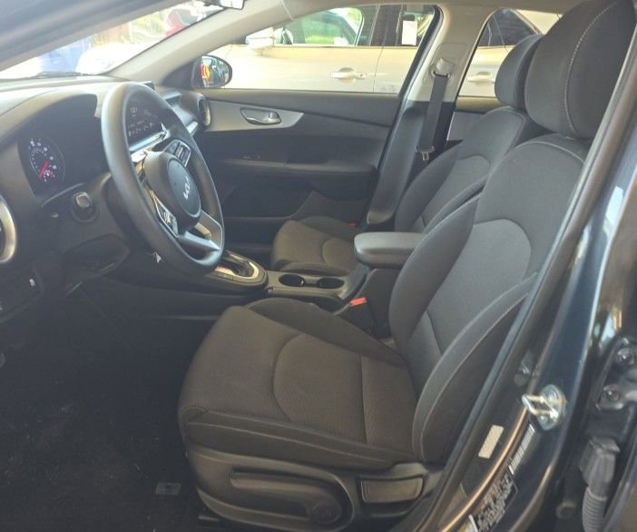 Used 2024 Kia Forte LXS image 8