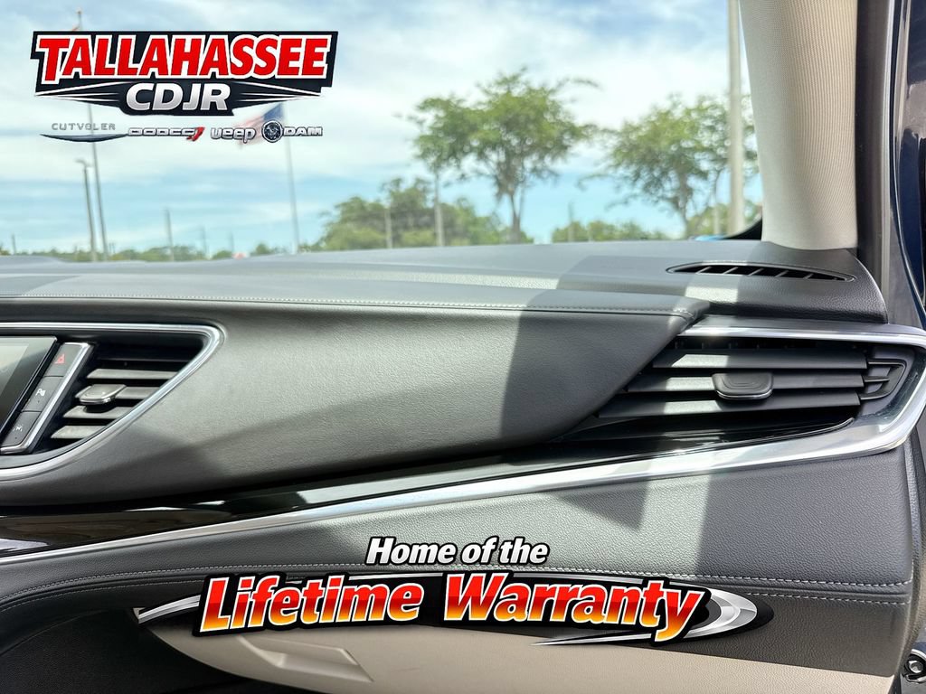 Used 2023 Buick Enclave Avenir w/ Avenir Technology Package FWD image 31