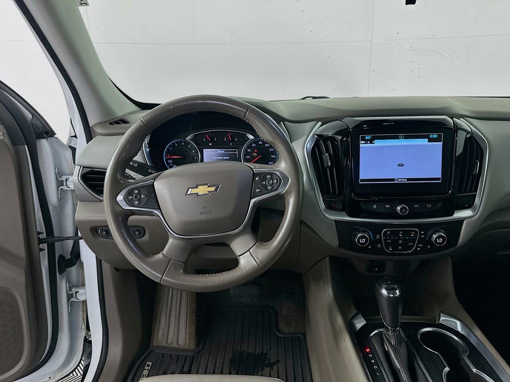 Used 2019 Chevrolet Traverse LT w/ LT Premium Package image 23