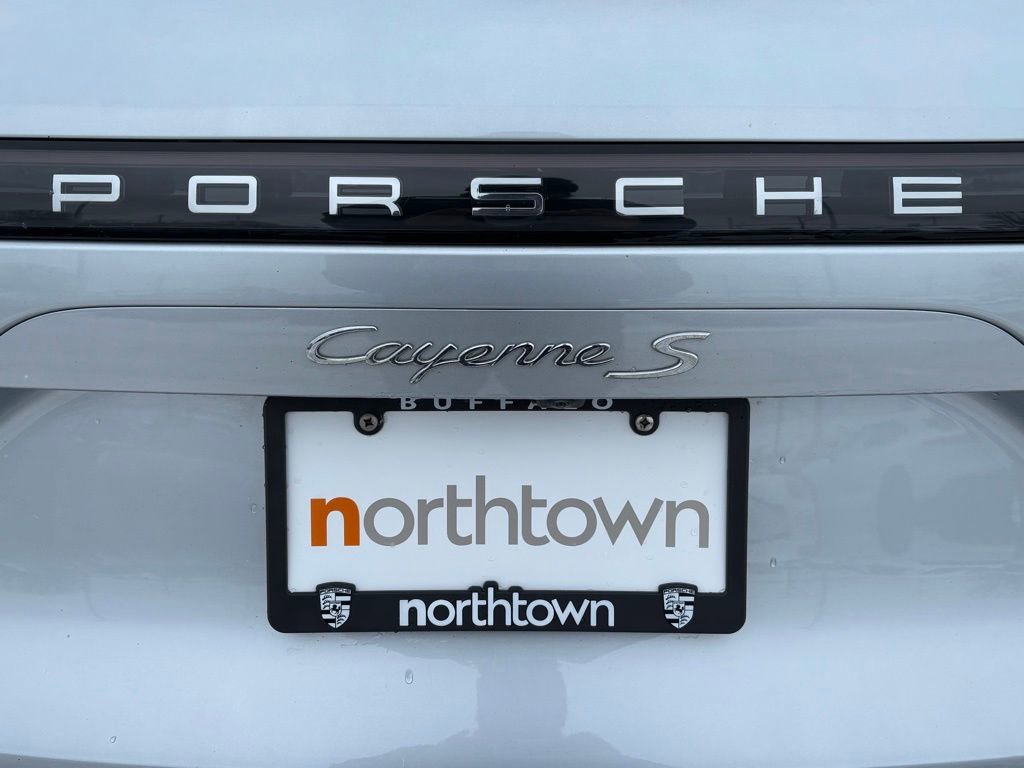 Used 2019 Porsche Cayenne S image 31