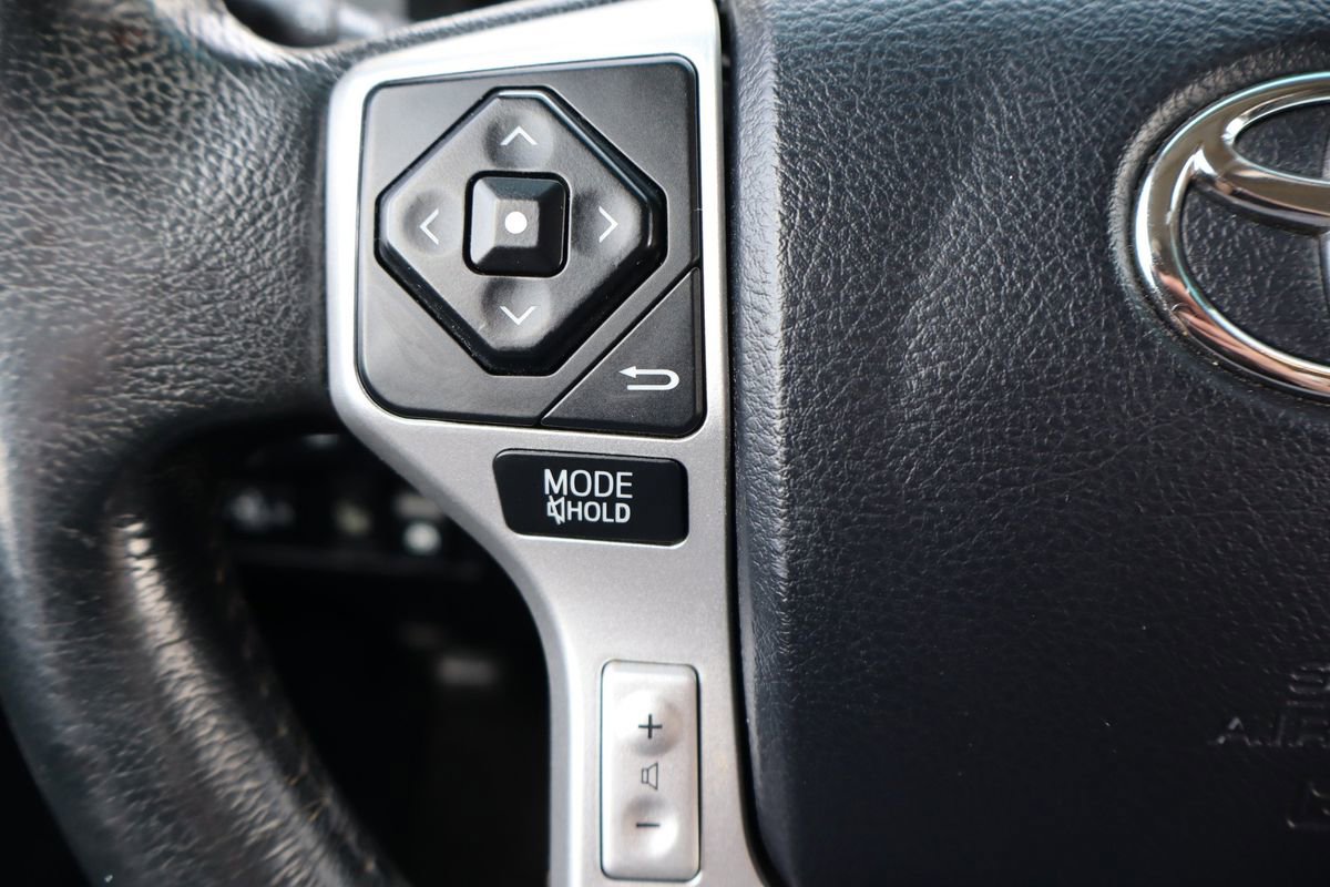 Used 2017 Toyota Tundra Limited AWD/4WD image 31