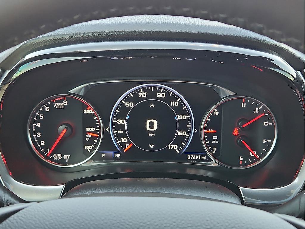 Used 2023 Chevrolet Traverse Premier w/ Redline Edition FWD image 18