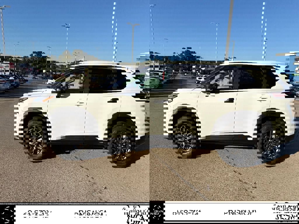 New 2026 Nissan Rogue S image 10