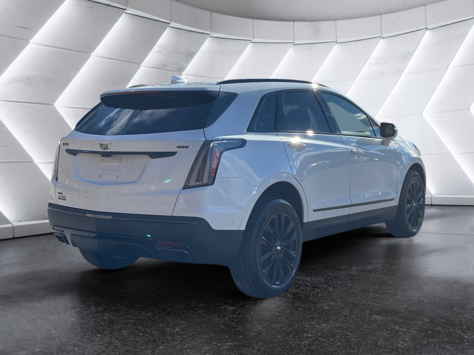 New 2026 Cadillac XT5 Sportv w/ LPO, Onyx Lite Package image 6