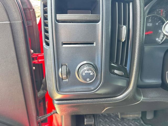 Used 2018 Chevrolet Silverado 1500 Custom w/ Custom Value Package RWD image 27