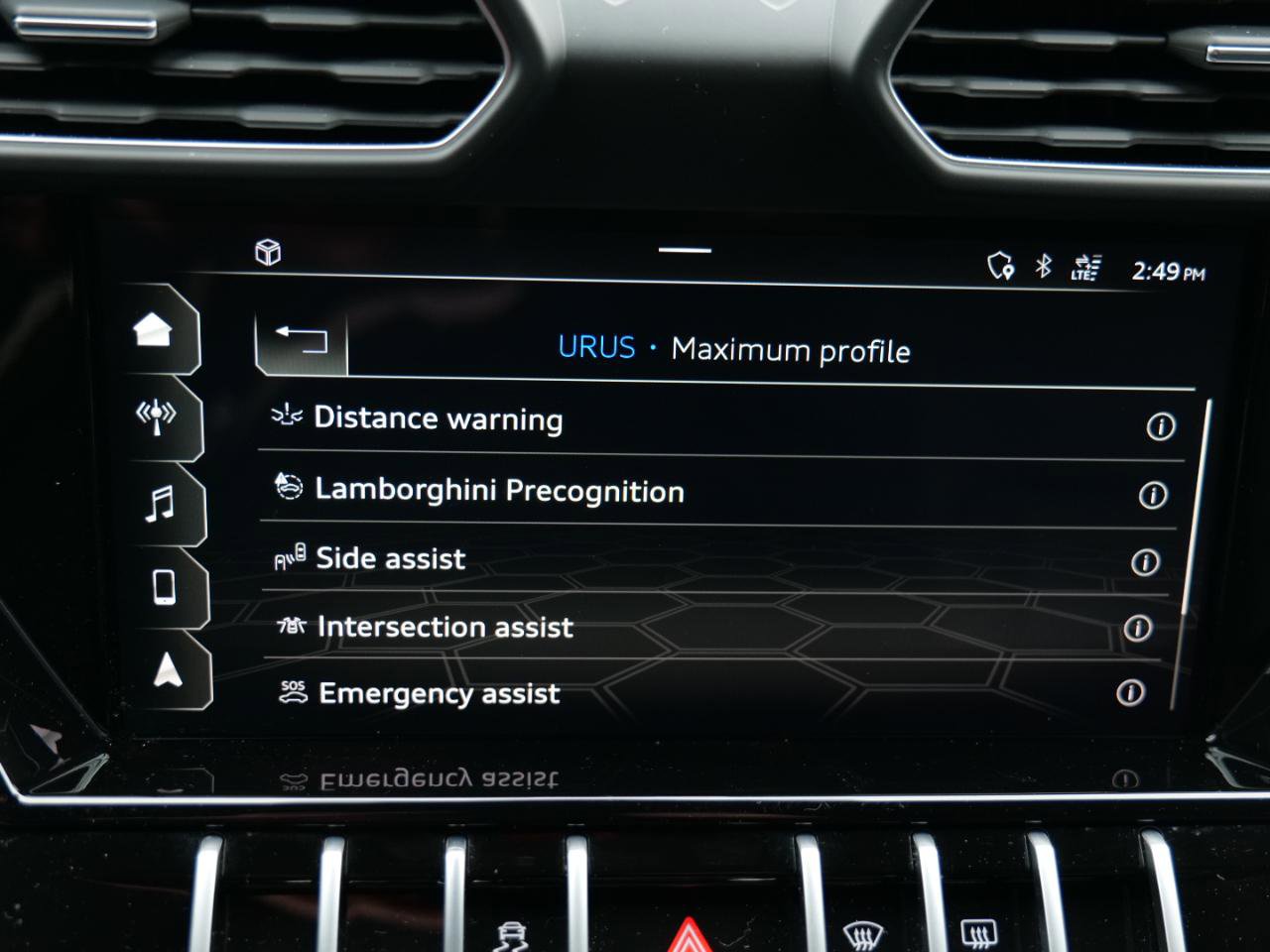 Used 2021 Lamborghini Urus AWD/4WD image 27