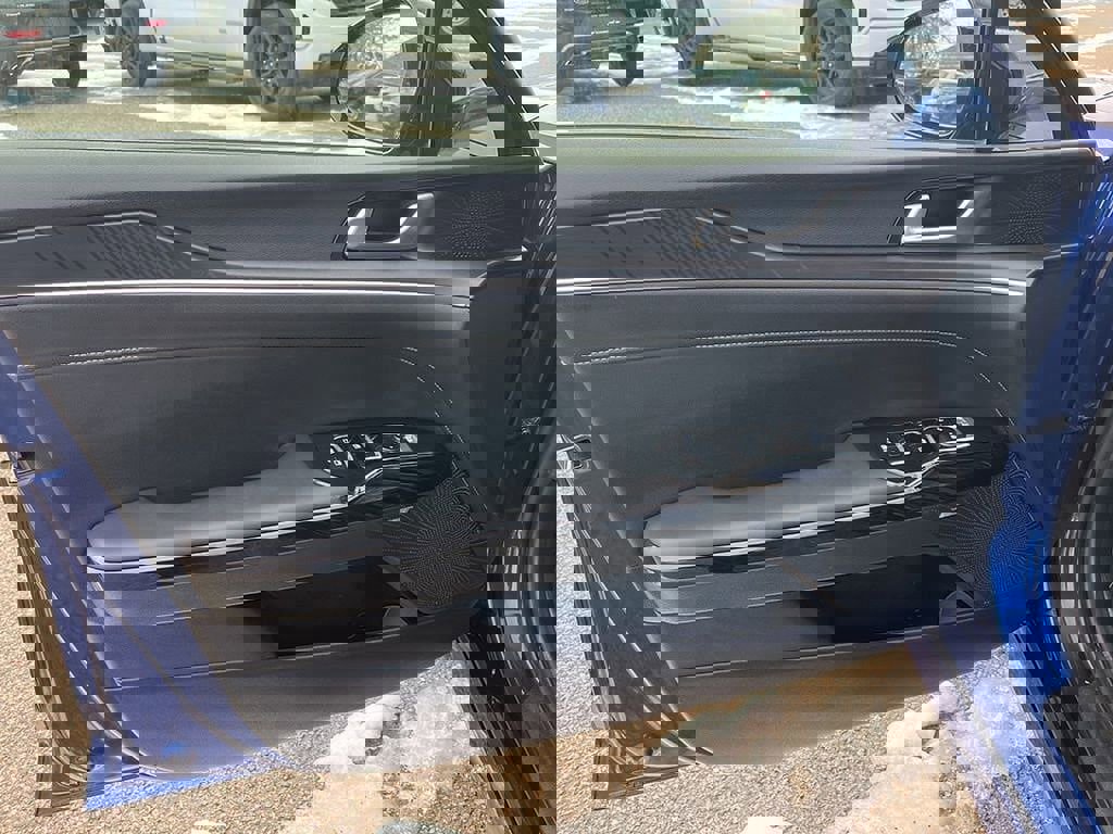 Used 2025 Kia K5 GT-Line w/ GT-Line Premium Package image 18