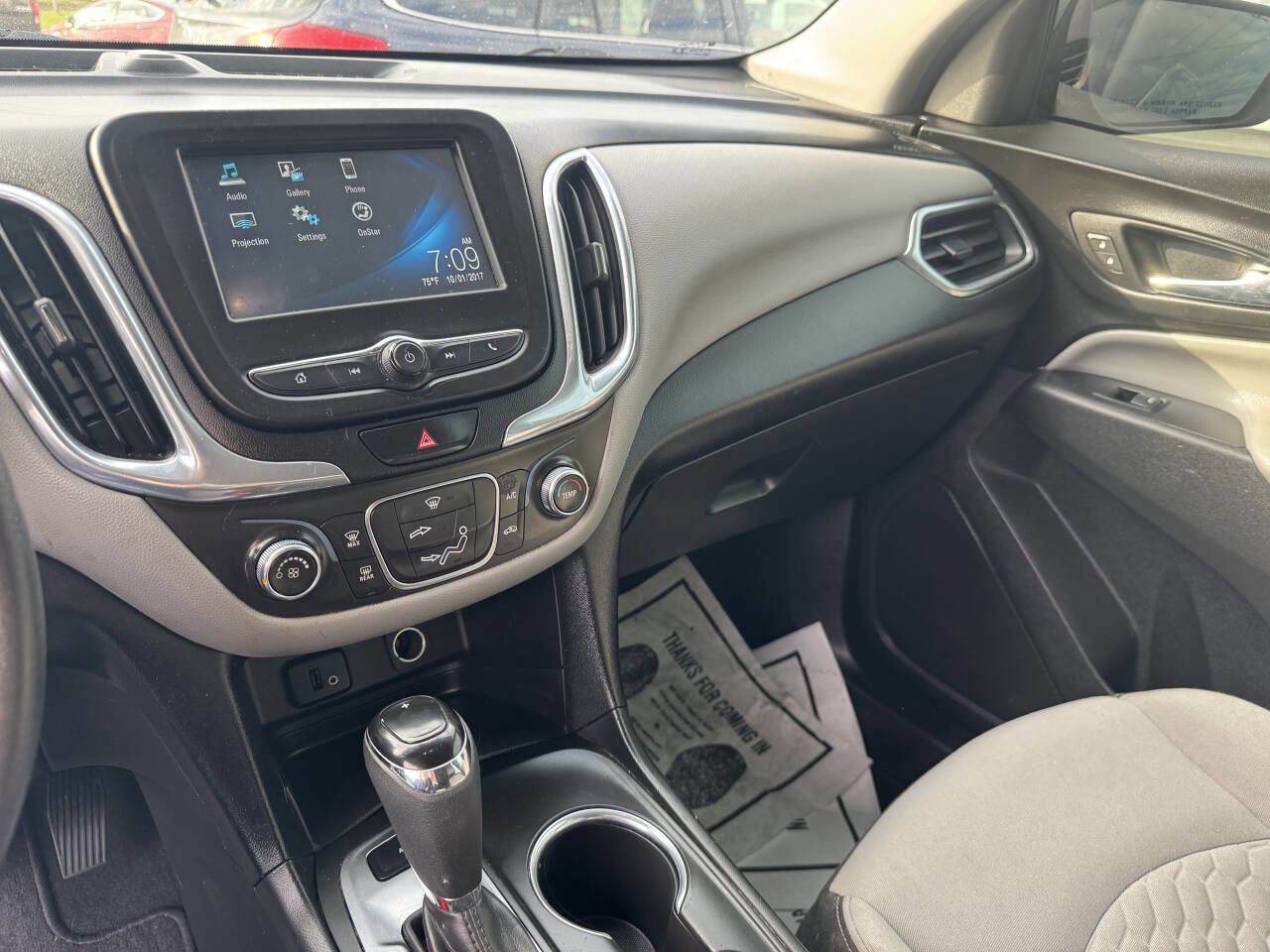 Used 2018 Chevrolet Equinox LS image 18