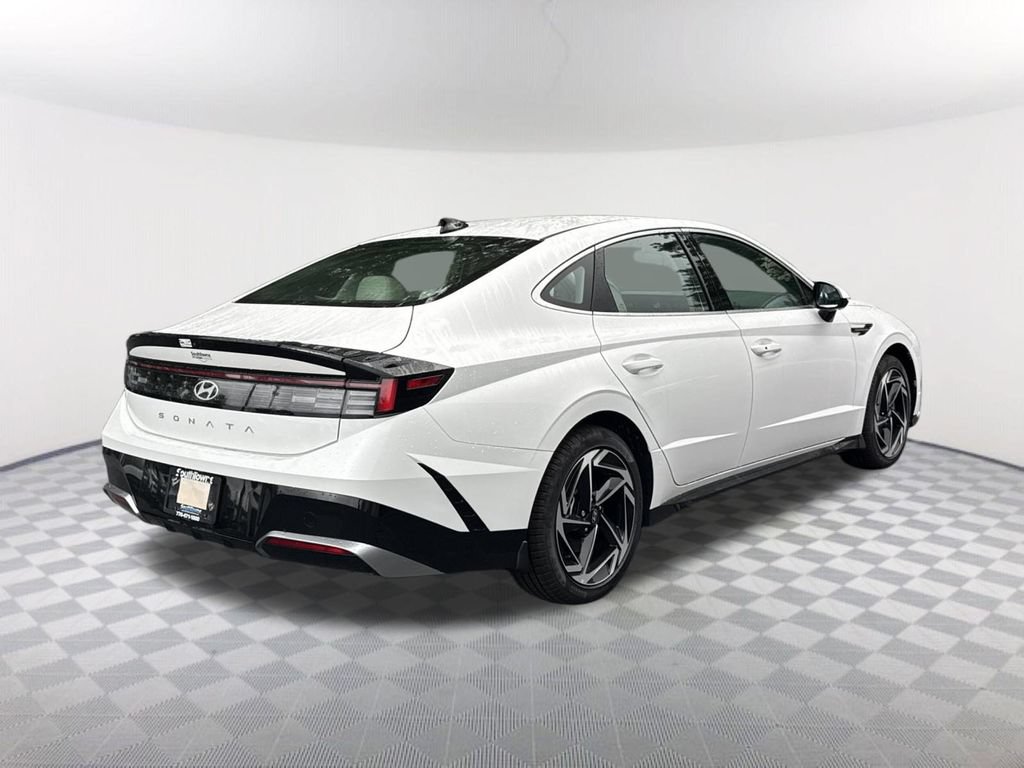 New 2026 Hyundai Sonata SEL FWD image 5