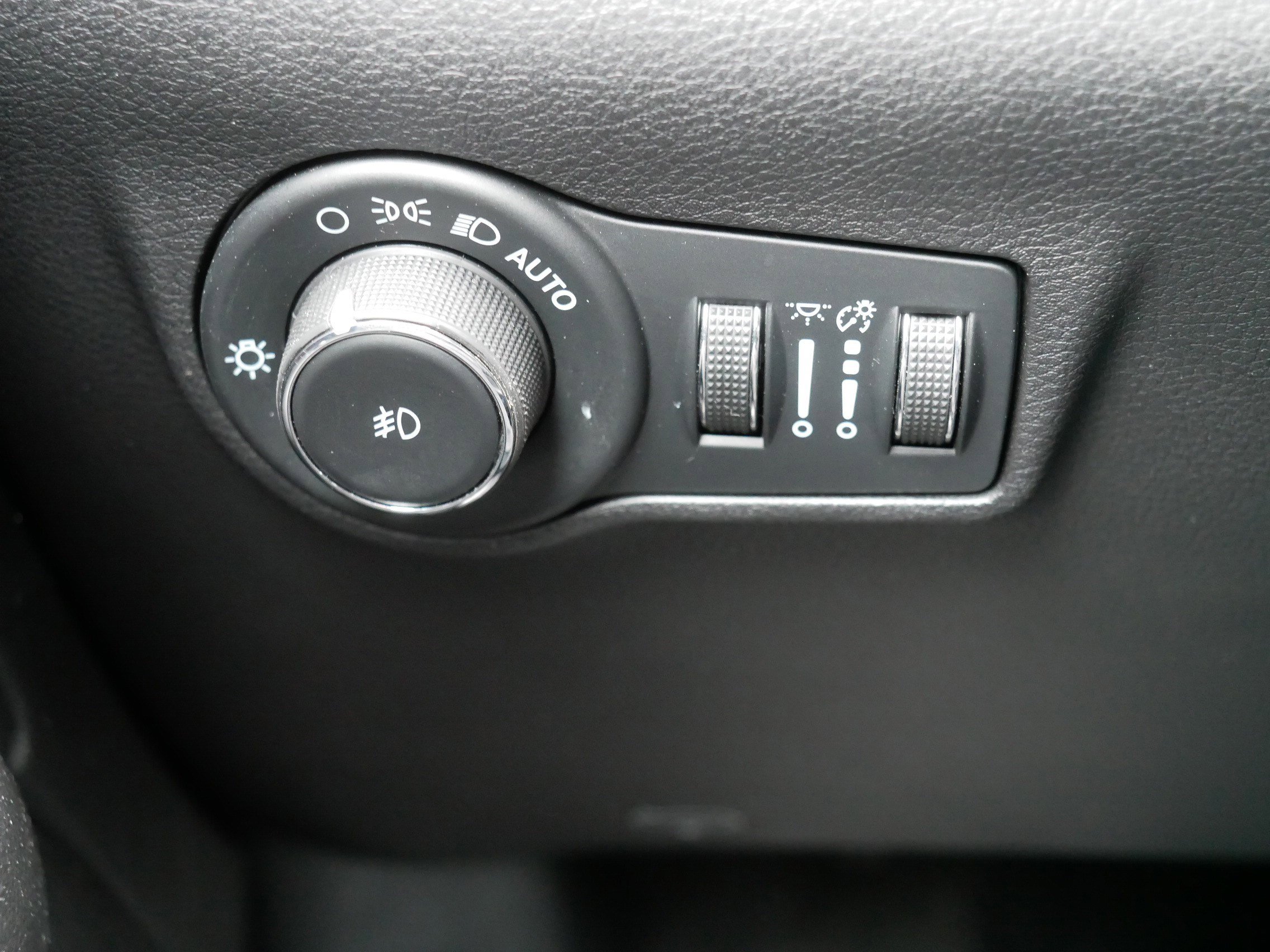 Used 2023 Jeep Compass Trailhawk image 26