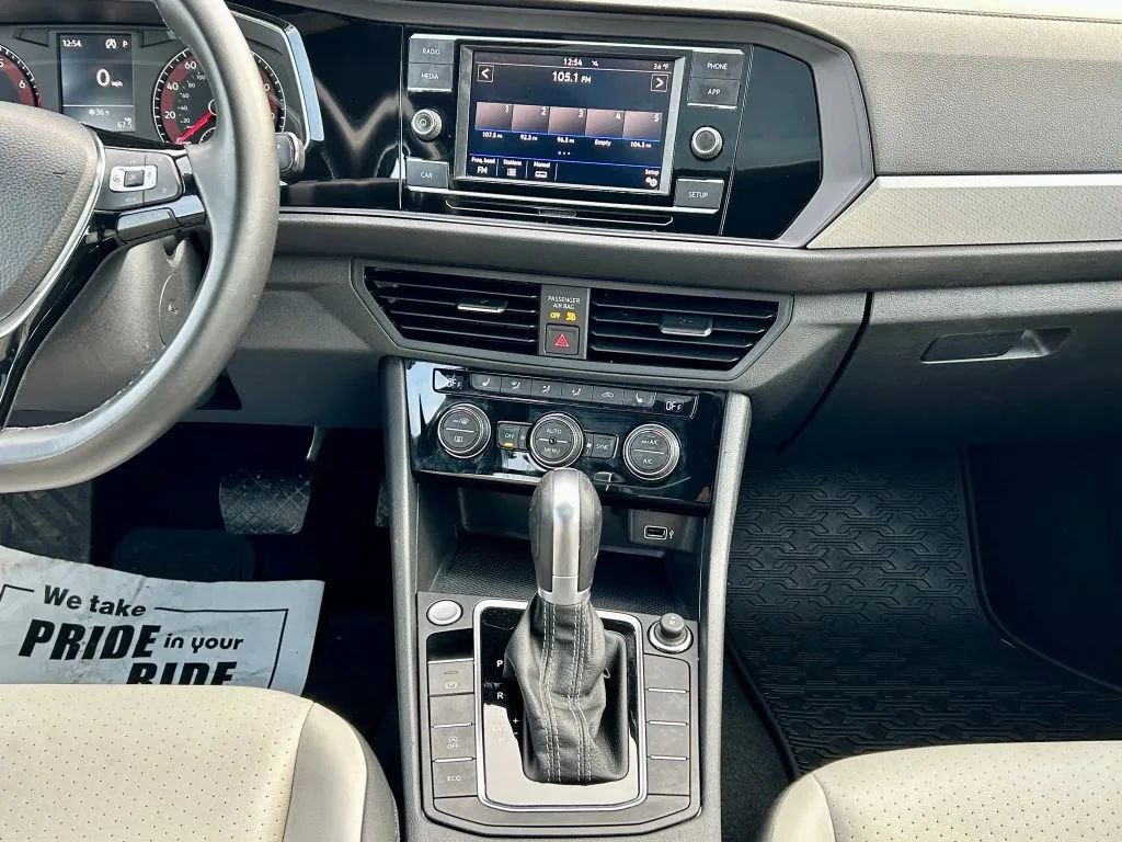 Used 2019 Volkswagen Jetta R-Line image 22