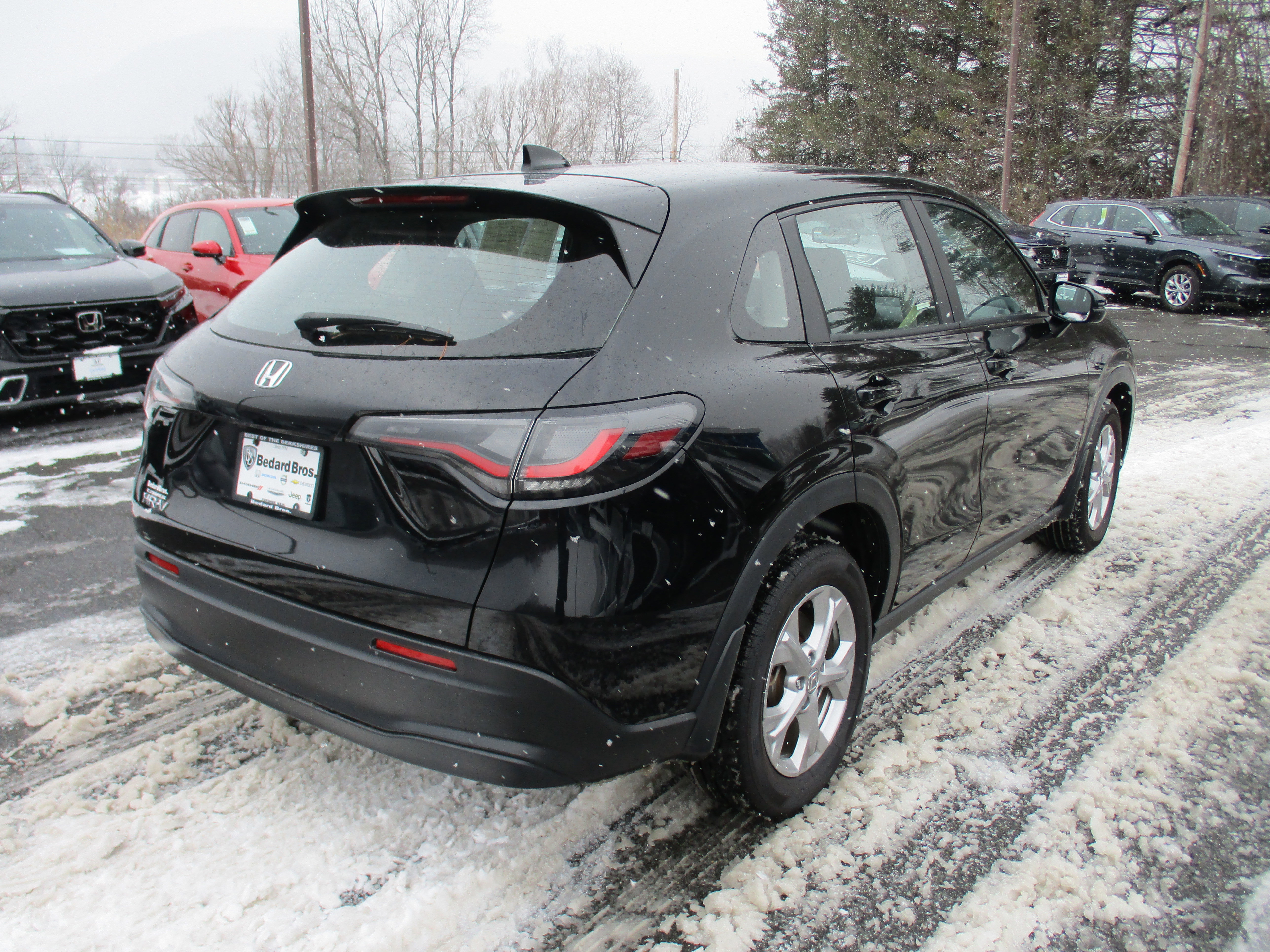 Certified 2023 Honda HR-V LX image 5