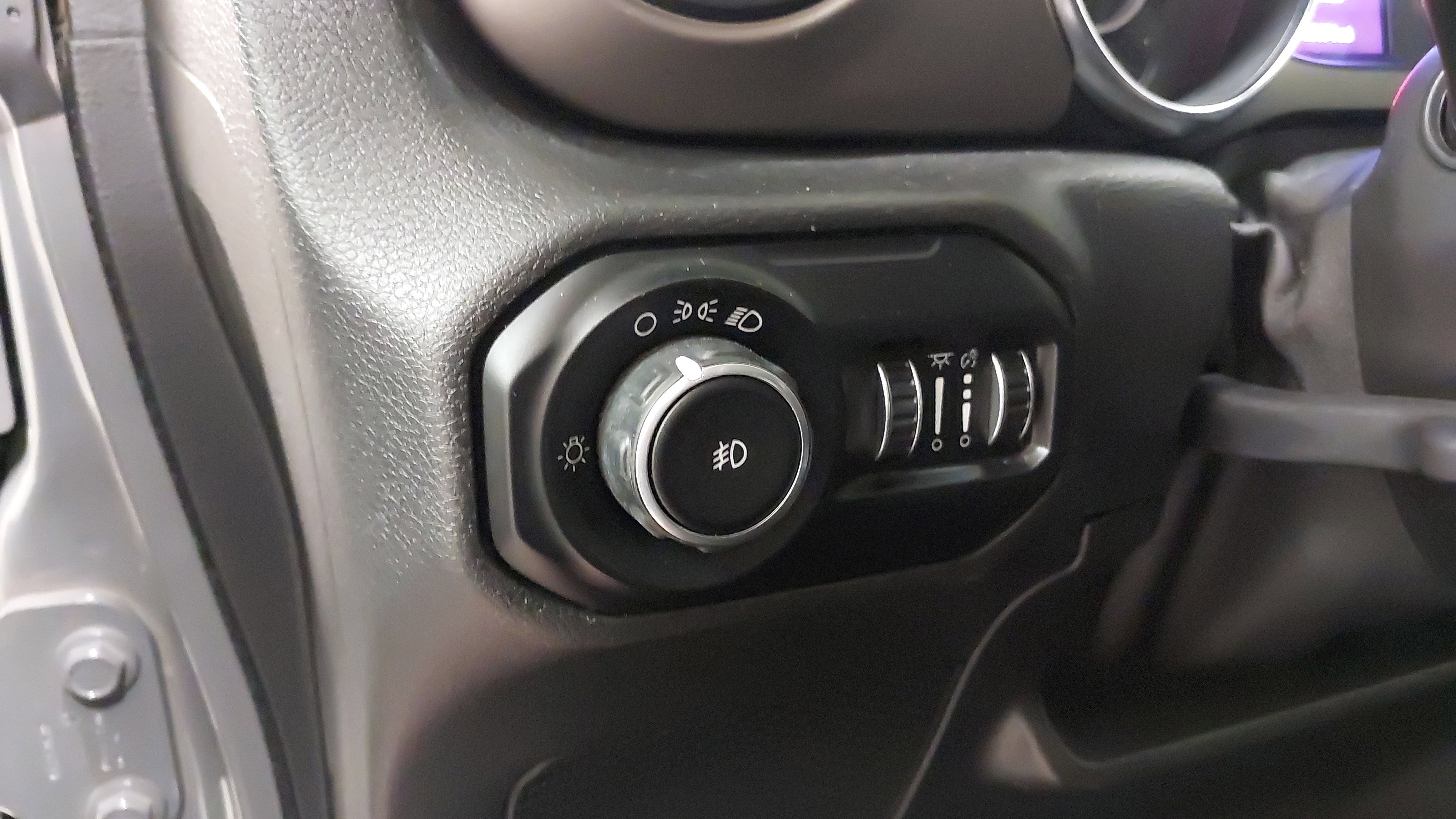 Used 2021 Jeep Wrangler Unlimited Sport image 23