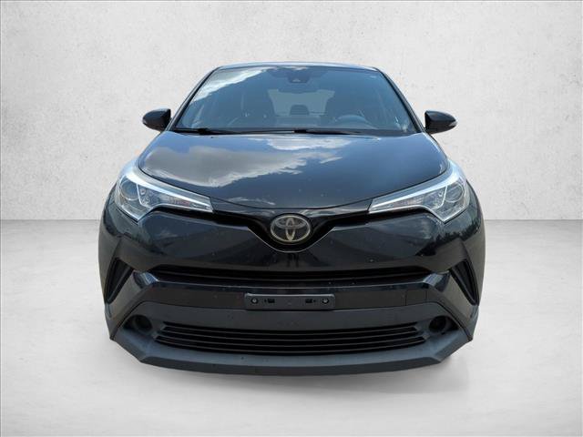 Used 2019 Toyota C-HR XLE FWD image 2