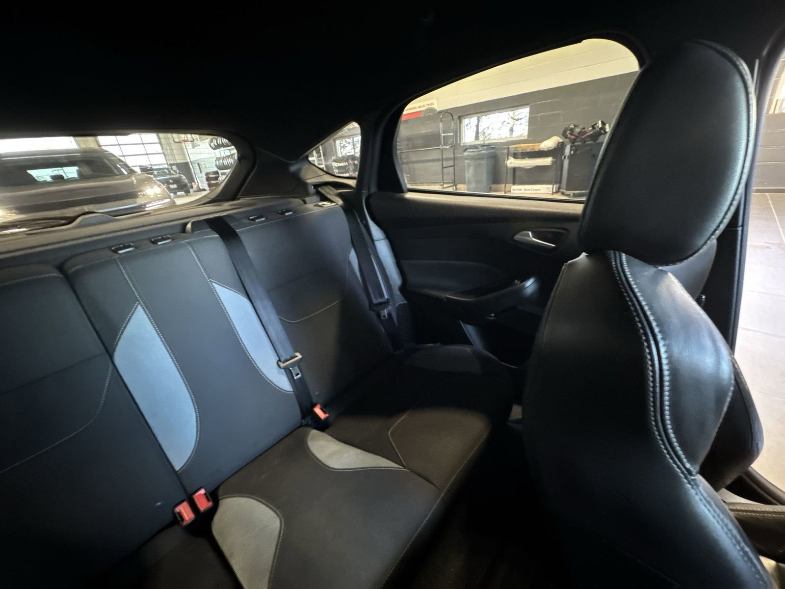 Used 2016 Ford Focus ST image 6