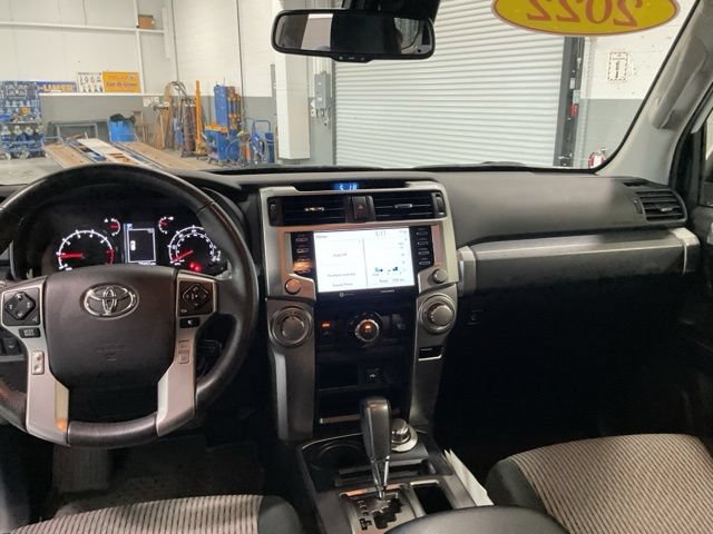 Used 2022 Toyota 4Runner SR5 AWD/4WD image 12