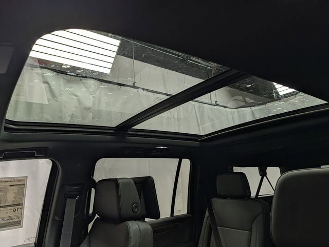 New 2026 Chevrolet Suburban Z71 w/ Z71 Off-Road Package image 13