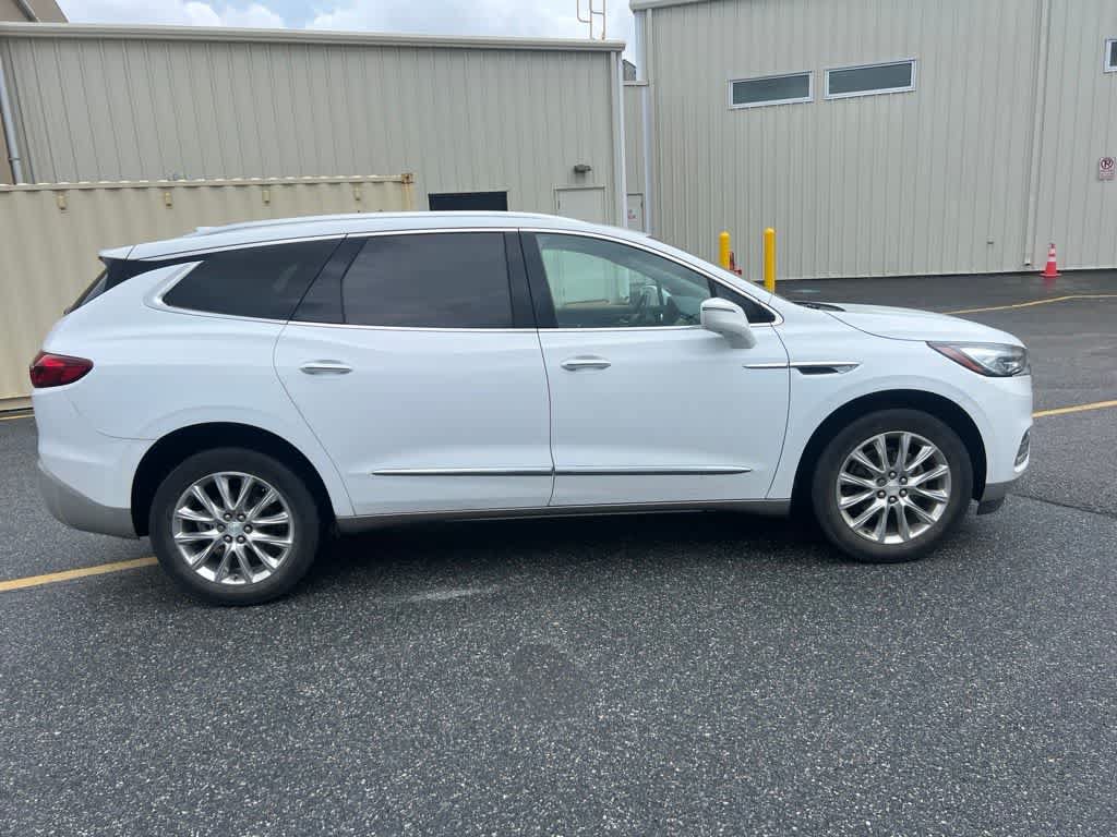 Used 2020 Buick Enclave Premium w/ Surround and Sites Package FWD image 3