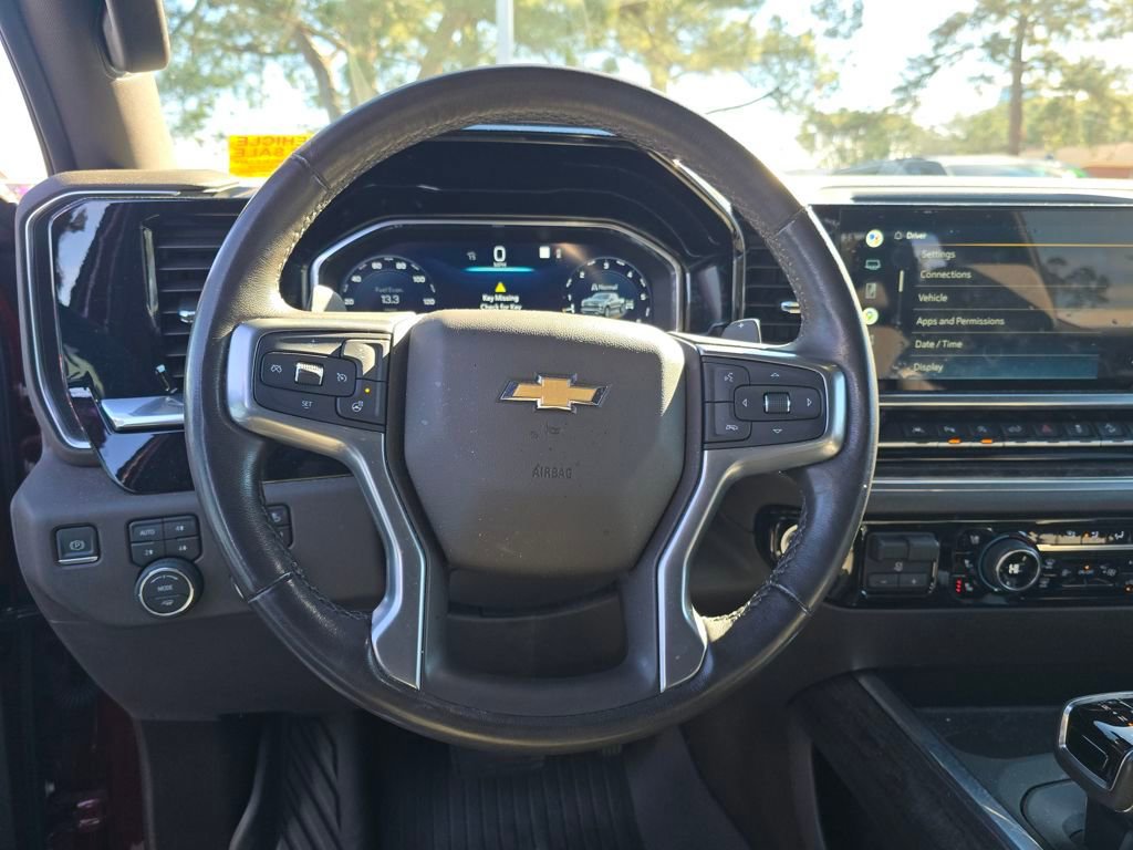 Used 2022 Chevrolet Silverado 1500 LTZ image 16