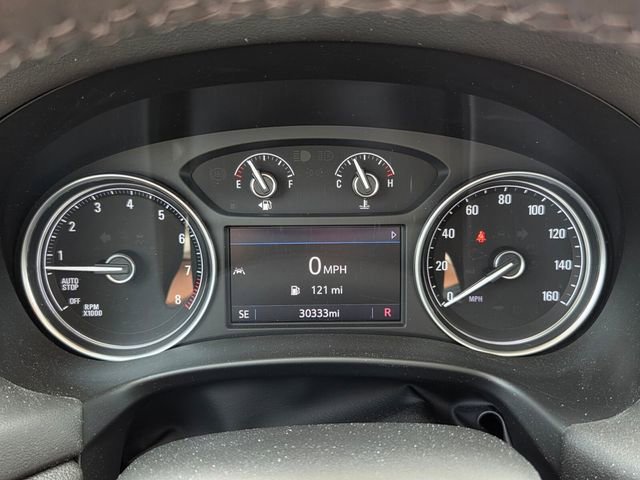 Used 2022 Buick Enclave Essence w/ Experience Buick Package FWD image 23