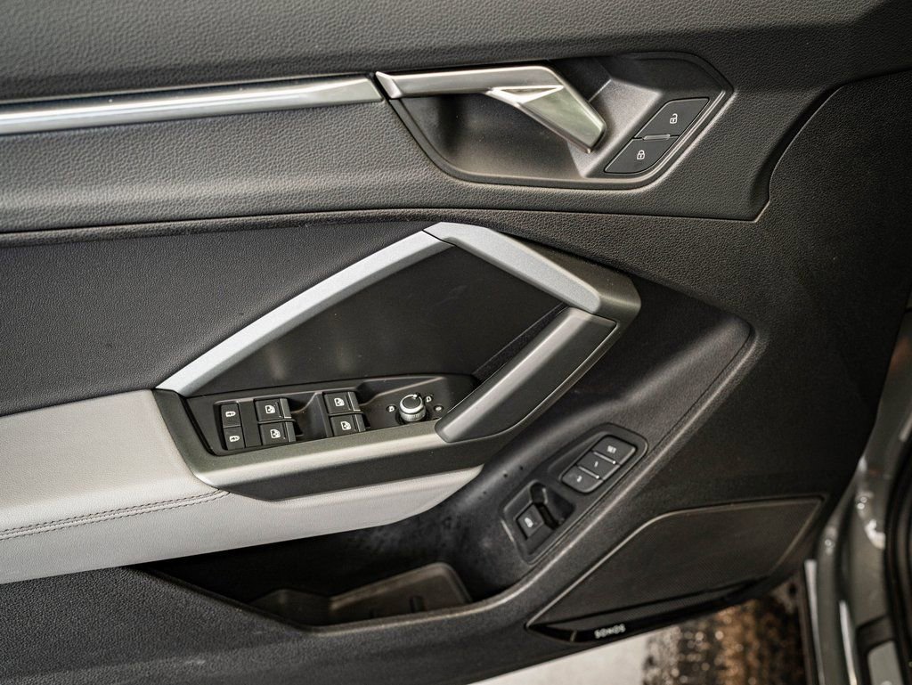 Used 2023 Audi Q3 2.0T Premium Plus w/ Premium Plus Package image 25