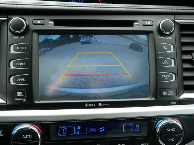 Used 2015 Toyota Highlander Limited image 19
