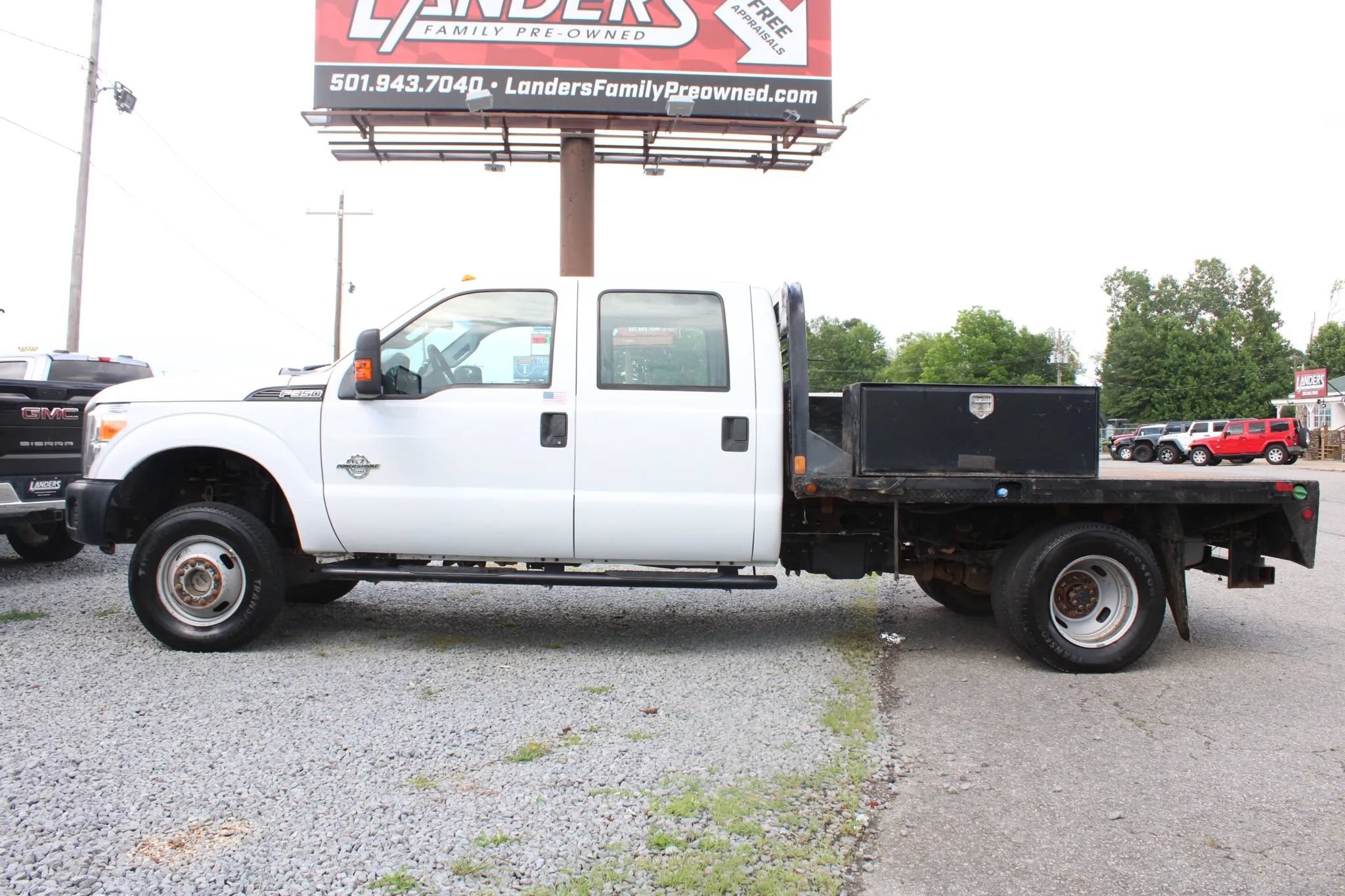 Used 2016 Ford F350 XL w/ Power Equipment Group AWD/4WD image 2