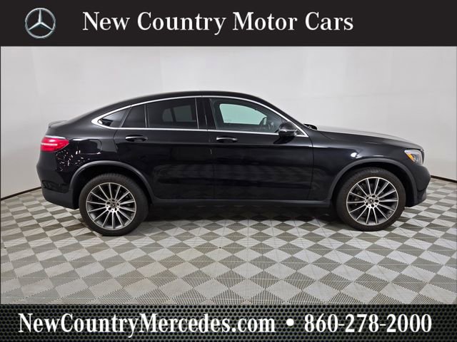 Used 2019 Mercedes-Benz GLC 300 4MATIC Coupe image 2