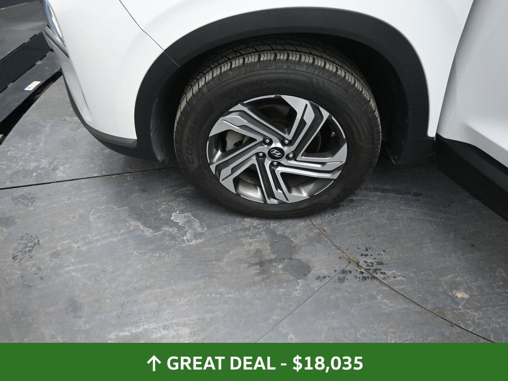Used 2023 Hyundai Santa Fe SEL image 14