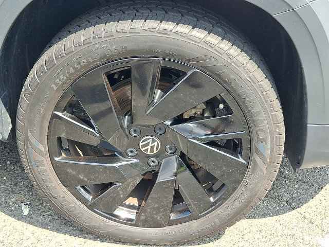 Used 2024 Volkswagen Taos SE AWD/4WD image 9