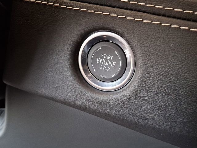 New 2026 Cadillac Escalade ESV Sport w/ LPO, ONYX Package image 16