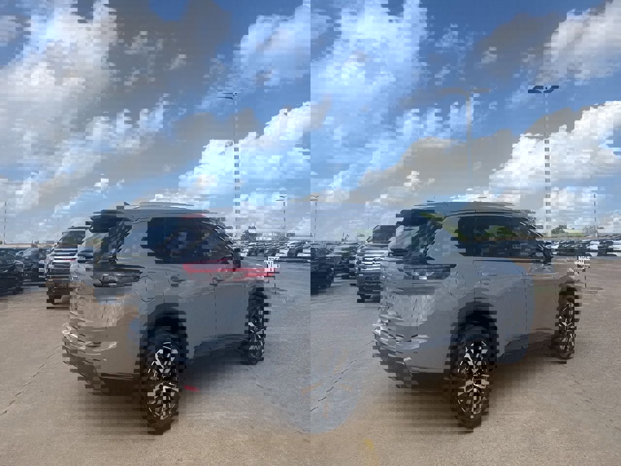 Certified 2025 Nissan Rogue SL w/ SL Premium Package image 22