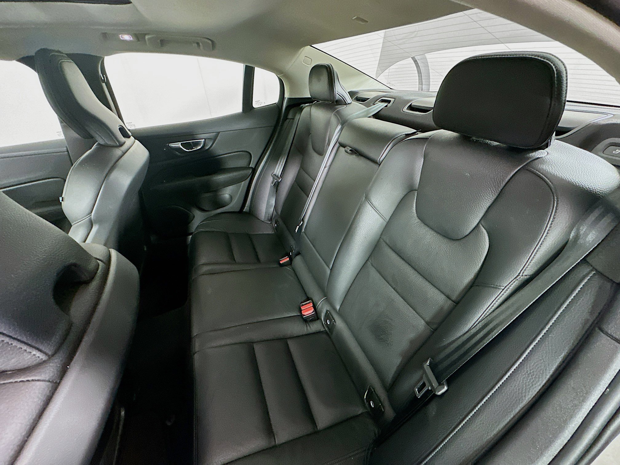 Used 2024 Volvo S60 B5 Plus image 27