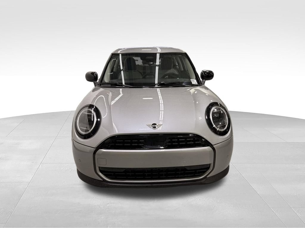 Used 2025 MINI Cooper 2-Door Hardtop FWD image 8