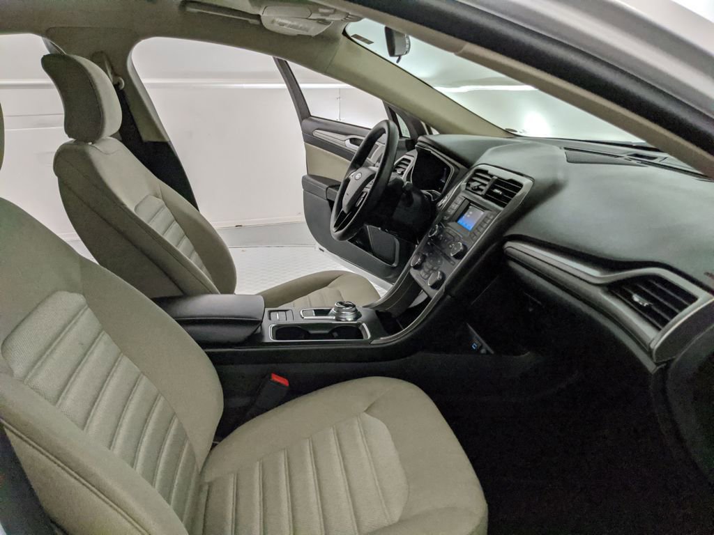 Used 2017 Ford Fusion S image 20