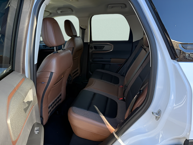 Used 2025 Ford Bronco Sport Outer Banks w/ Outer Banks Tech Package+ AWD/4WD image 5