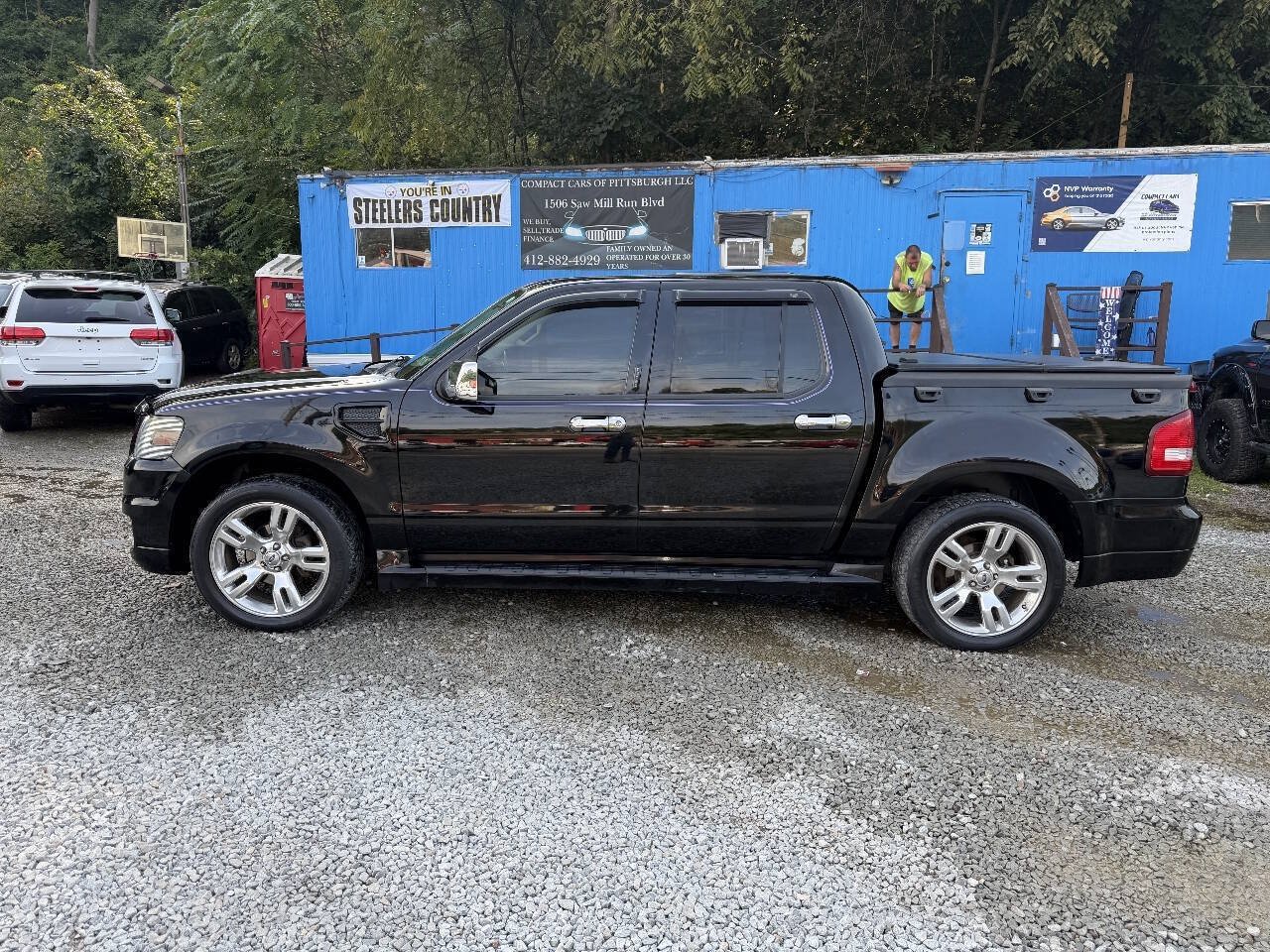 Used 2010 Ford Explorer Sport Trac Limited AWD/4WD image 2