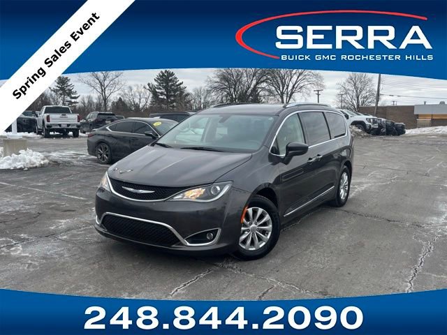 Used 2018 Chrysler Pacifica Touring-L Plus